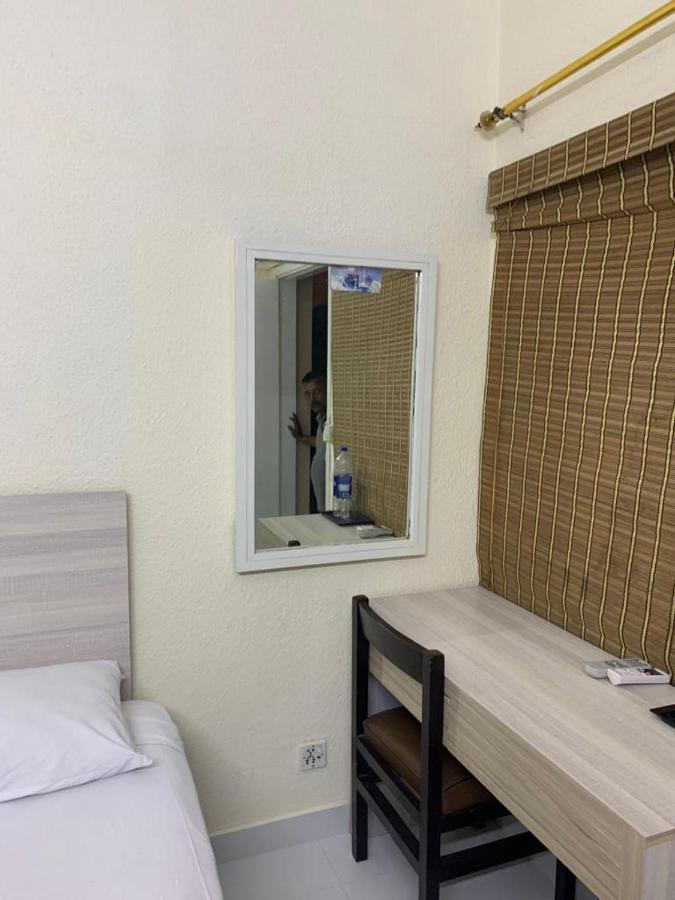 Airport Hotel Karachi Exterior foto